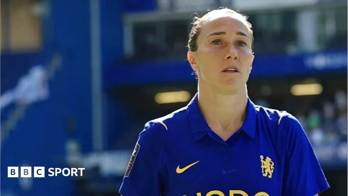 Jugadora de Chelsea en el campo antes del partido Jugadora de Chelsea en el campo antes del partido