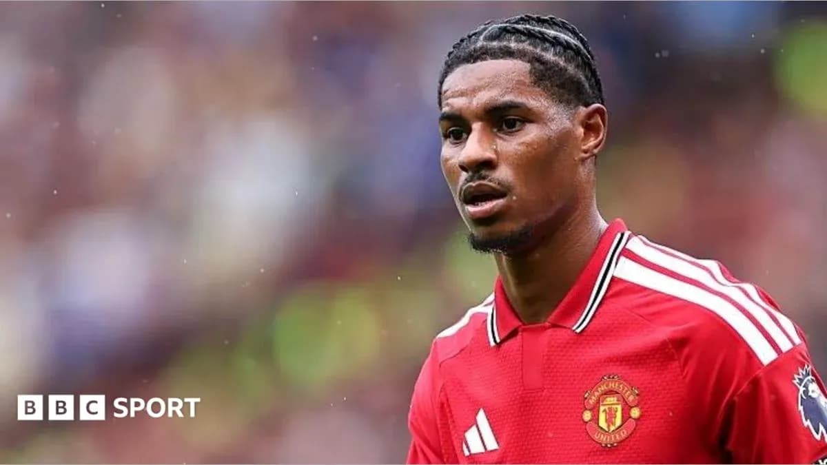 Jugador de Manchester United en el campo Jugador de Manchester United en el campo