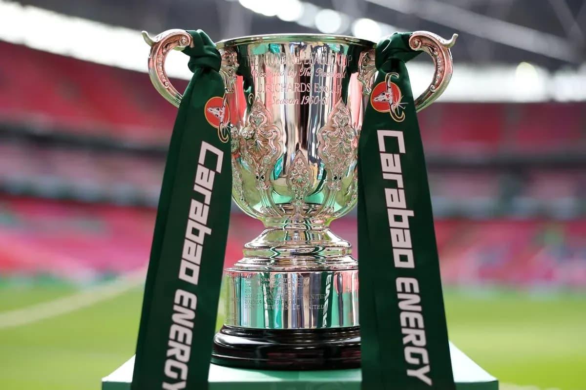 Trofeo de la Carabao Cup en el estadio Trofeo de la Carabao Cup en el estadio