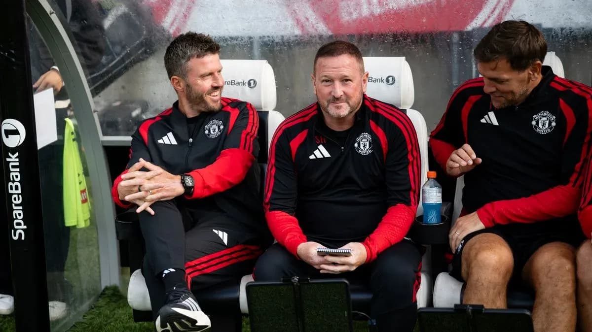 Entrenadores de Manchester United en el banquillo Entrenadores de Manchester United en el banquillo