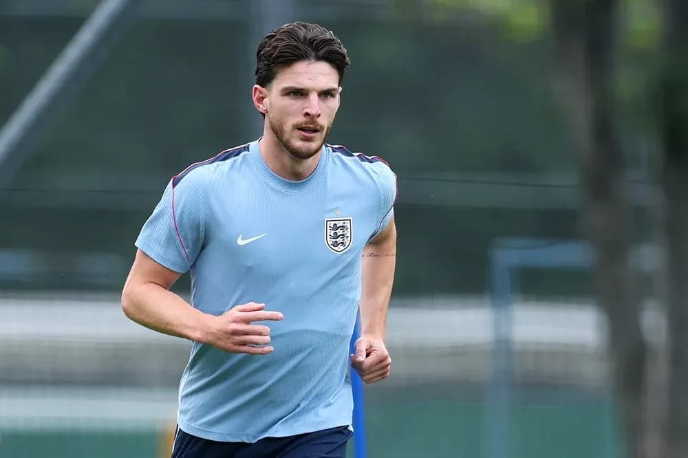 Jugador de Inglaterra corriendo en entrenamiento Jugador de Inglaterra corriendo en entrenamiento