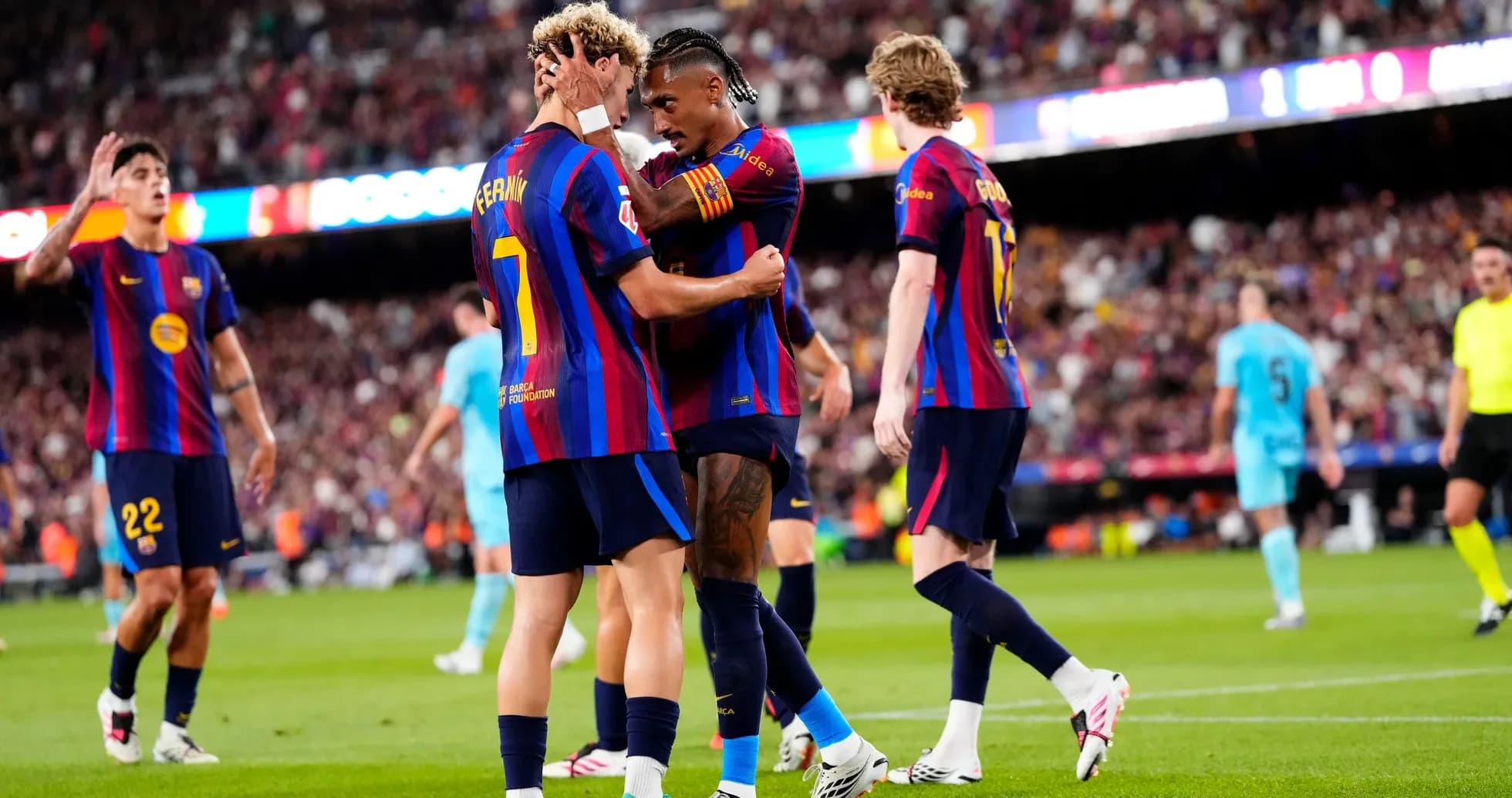 Jugadores del Barcelona celebrando un gol Jugadores del Barcelona celebrando un gol