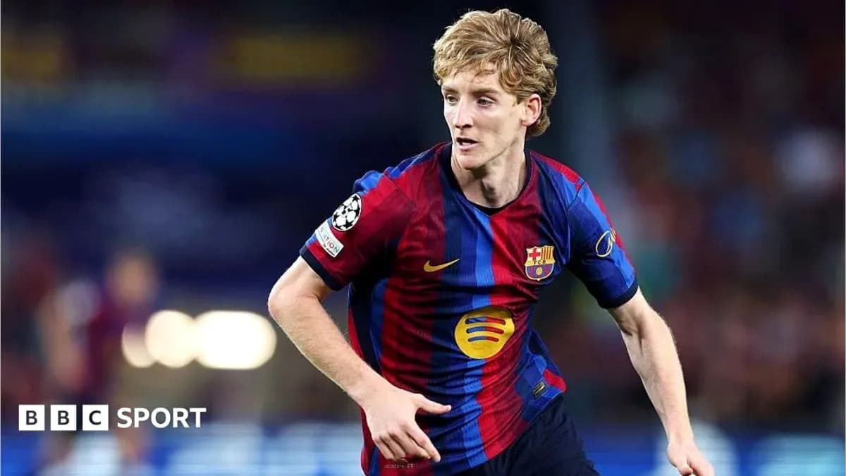 Jugador de Barcelona corriendo durante un partido Jugador de Barcelona corriendo durante un partido