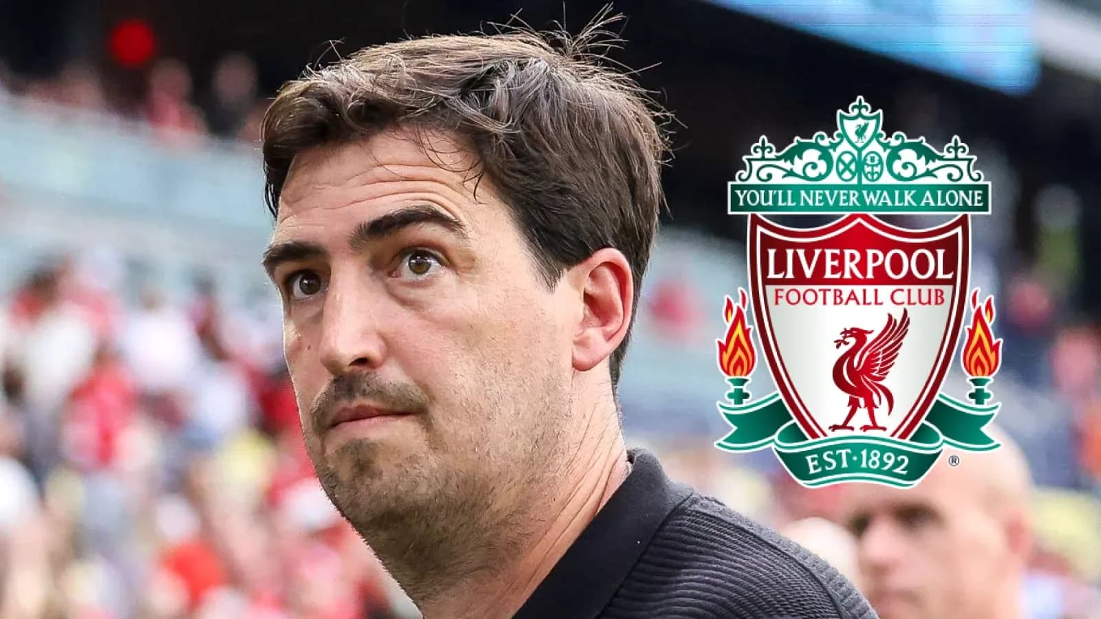 Entrenador con escudo de Liverpool de fondo Entrenador con escudo de Liverpool de fondo