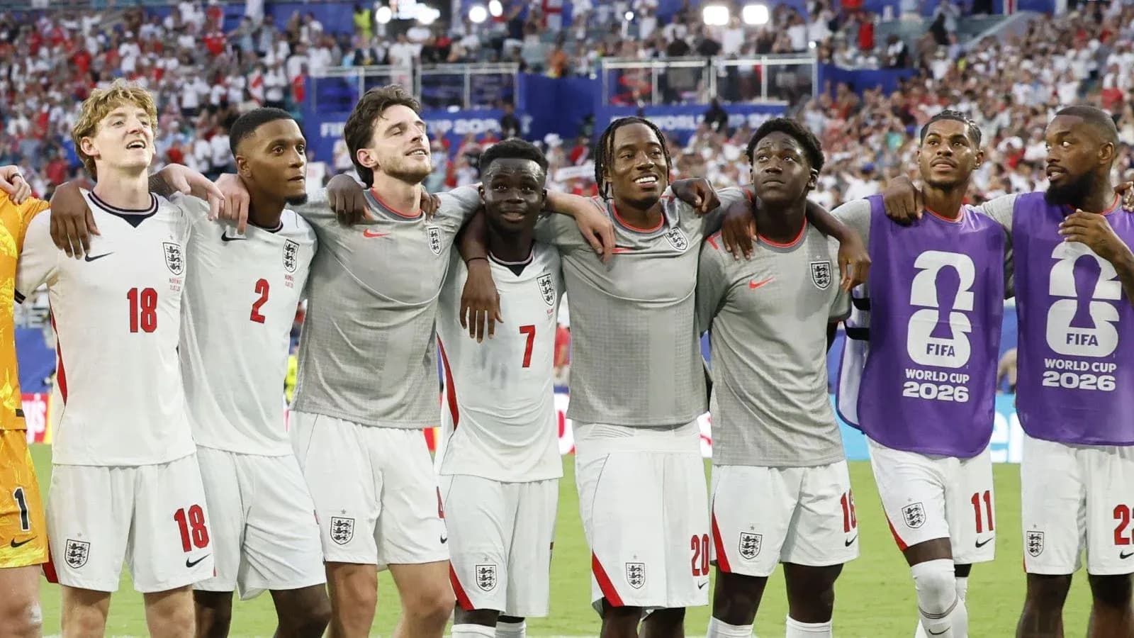 Jugadores de Inglaterra celebrando tras el partido Jugadores de Inglaterra celebrando tras el partido