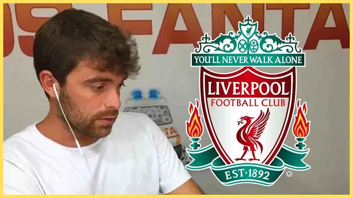 Persona escuchando con auriculares junto a logo de Liverpool Persona escuchando con auriculares junto a logo de Liverpool
