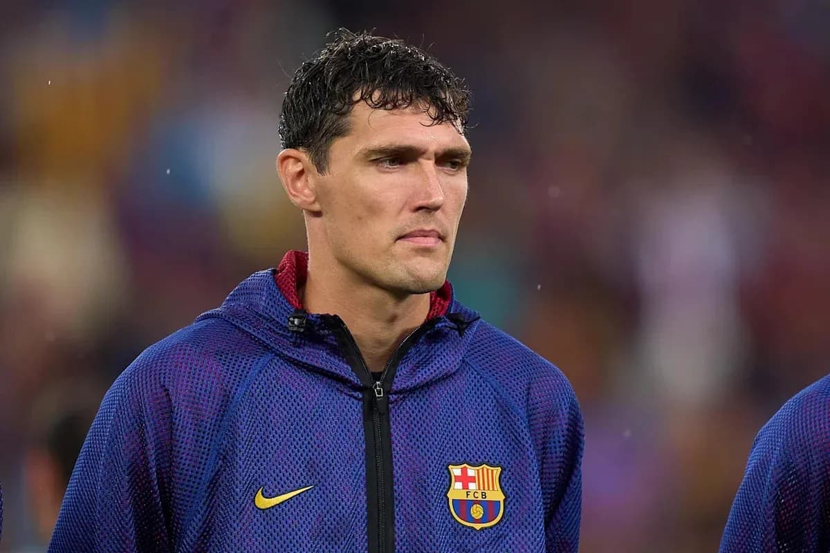 Jugador de Barcelona en la cancha antes del partido Jugador de Barcelona en la cancha antes del partido