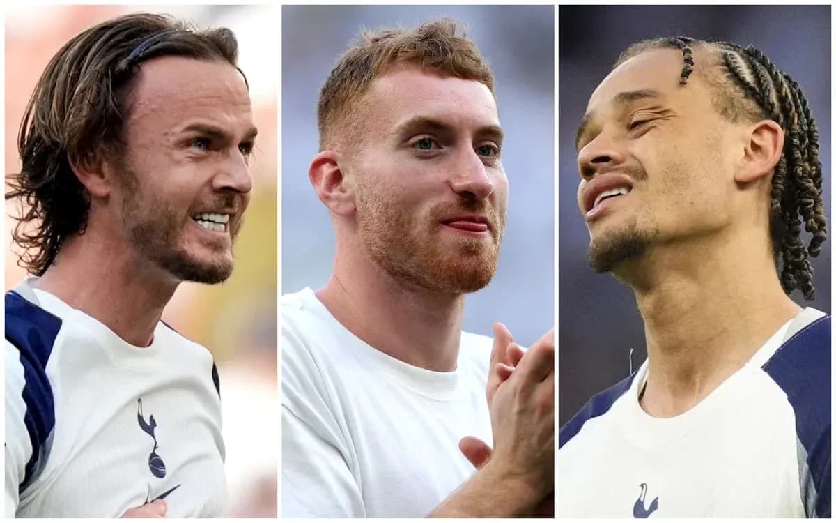 Tres jugadores de Tottenham en acción durante el partido Tres jugadores de Tottenham en acción durante el partido