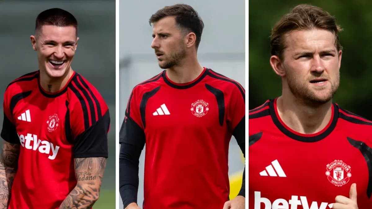 Tres jugadores de Manchester United en entrenamiento Tres jugadores de Manchester United en entrenamiento
