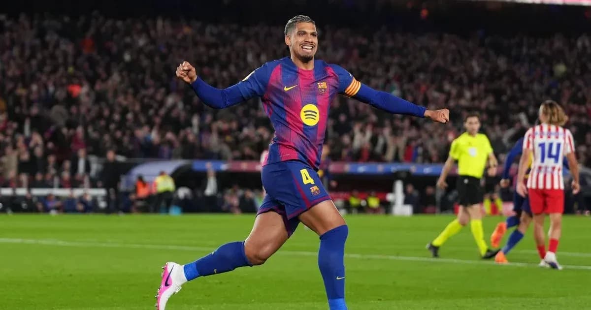 Jugador de Barcelona celebrando un gol en el estadio Jugador de Barcelona celebrando un gol en el estadio