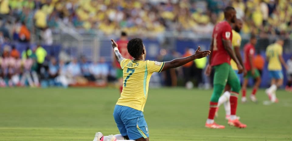 Jugador brasileño celebrando durante el partido Jugador brasileño celebrando durante el partido
