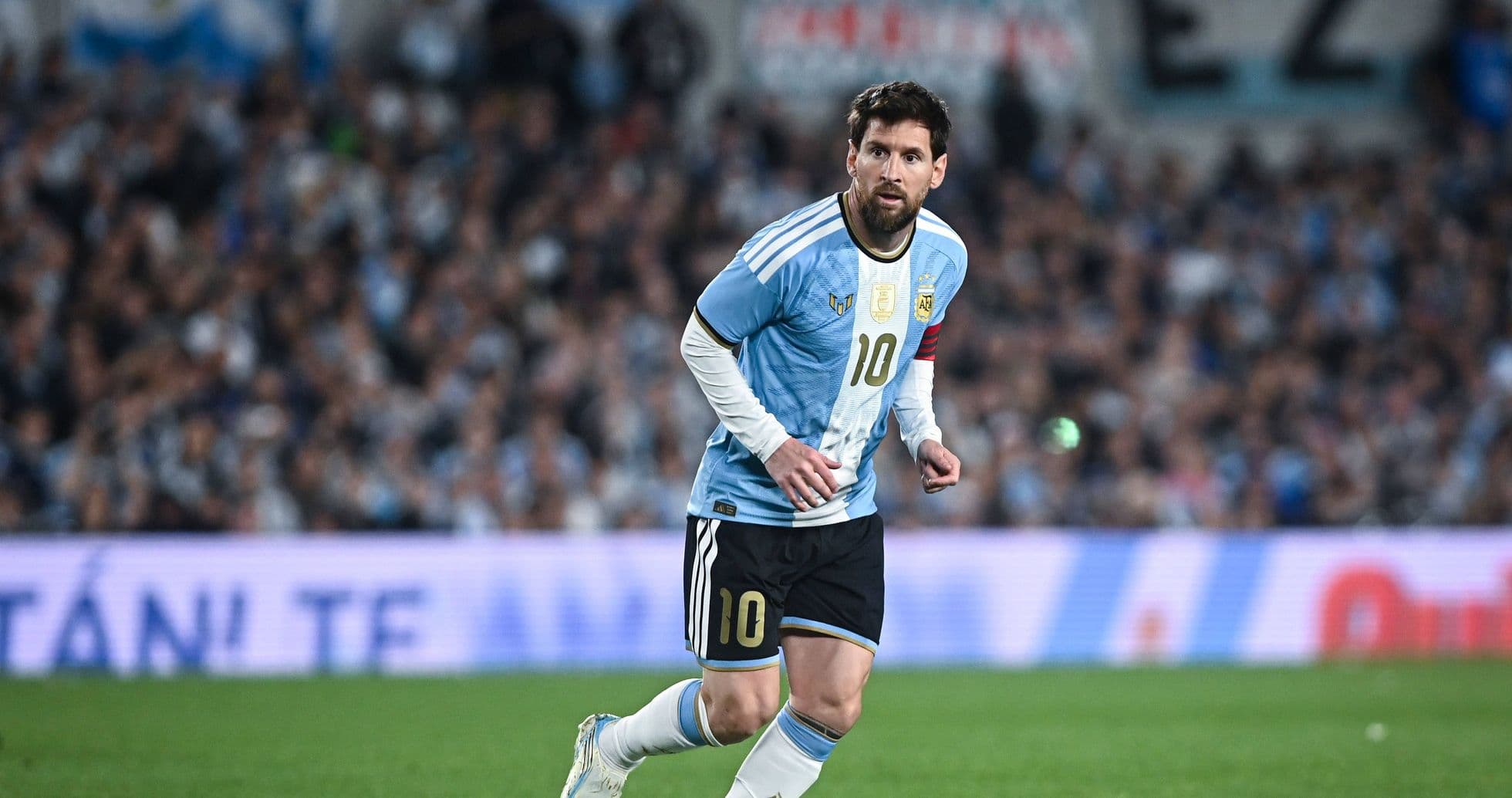 Lionel Messi anuncia su retiro internacional tras emotiva despedida en Argentina Lionel Messi anuncia su retiro internacional tras emotiva despedida en Argentina